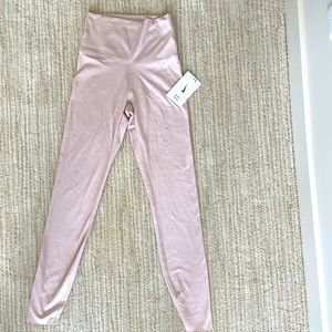 Nike yoga legging new with tags size xs.